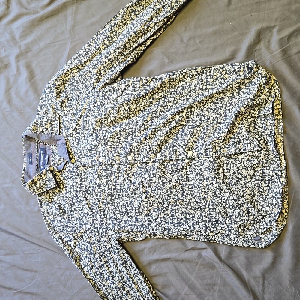 American Eagle Button Down Shirt